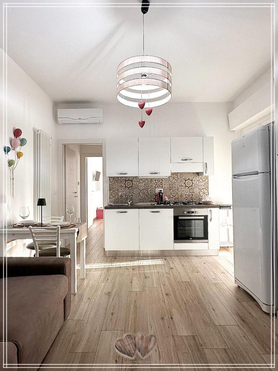 Medico Romantic House مونوبولي المظهر الخارجي الصورة